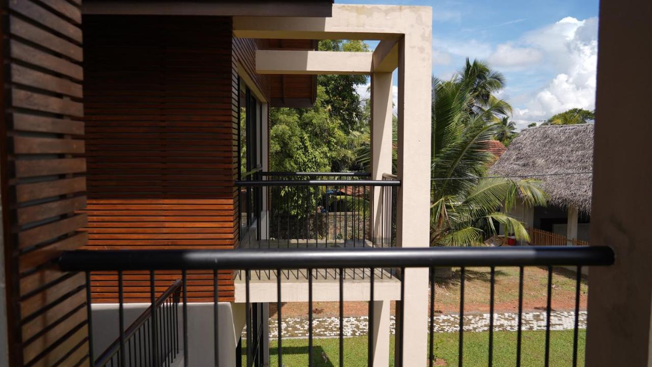 Woodgrove Cabanas Negombo Exterior photo